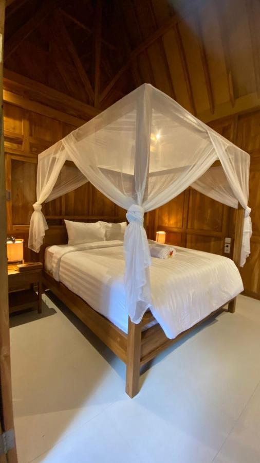 Villa Lova Sambirenteng Gretek Extérieur photo