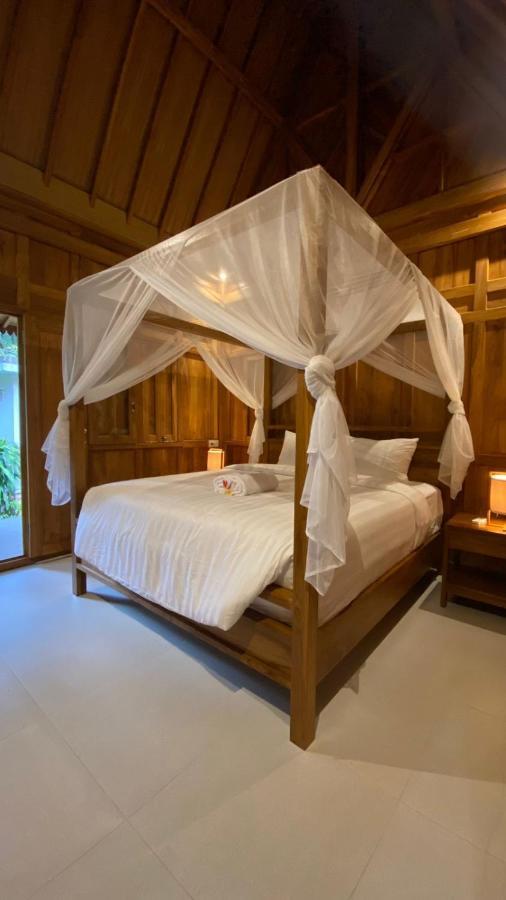 Villa Lova Sambirenteng Gretek Extérieur photo