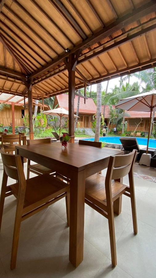 Villa Lova Sambirenteng Gretek Extérieur photo