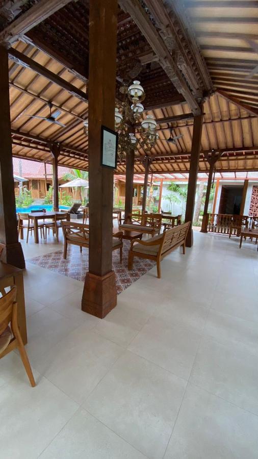 Villa Lova Sambirenteng Gretek Extérieur photo